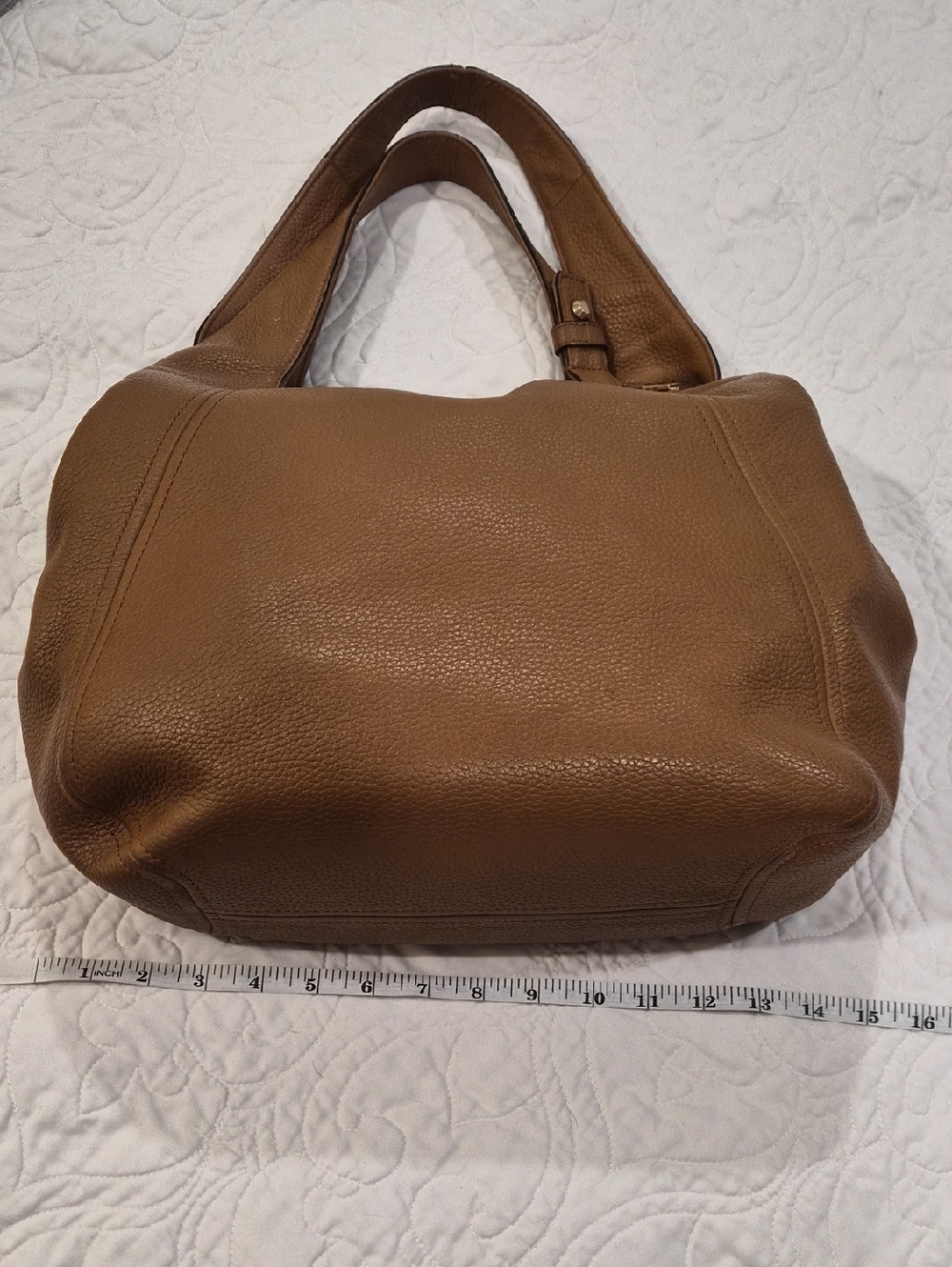 Michael Kors Tan Leather Hobo Bag with Gold MK Accent - Picture 8 of 13